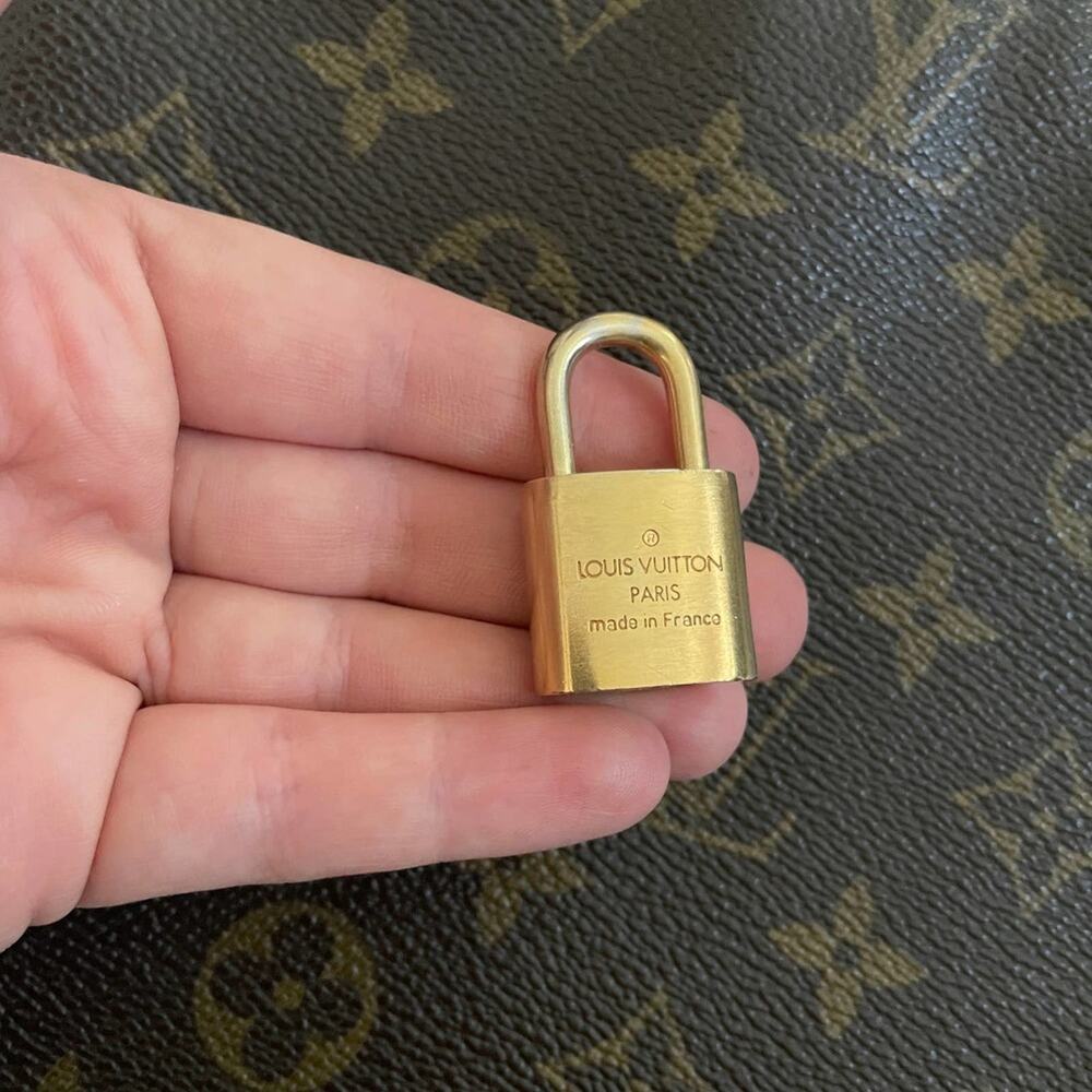 Louis Vuitton LOCK ONLY Authentic vintage brass DIY Necklace NO KEY Luggage - Picture 4 of 14